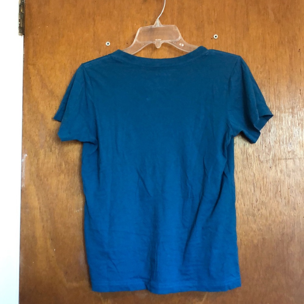 Roxy T-shirt Size Large! 🌊☀️ - Picture 4 of 4